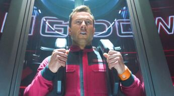 Glen Powell in einer Szene des Films "The Running Man".