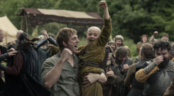 Auf dem Bild in dem Artikel zu "A Knight of the Seven Kingdoms"-Ende erklärt sind die Charaktere Ser Duncan und Egg zu sehen.