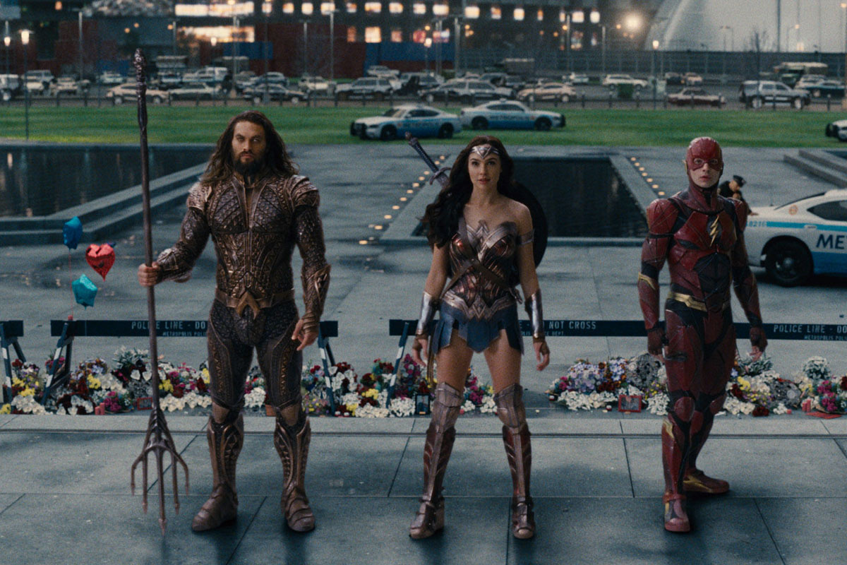 Jason Momoa, Ezra Miller und Gal Gadot in Justice League
