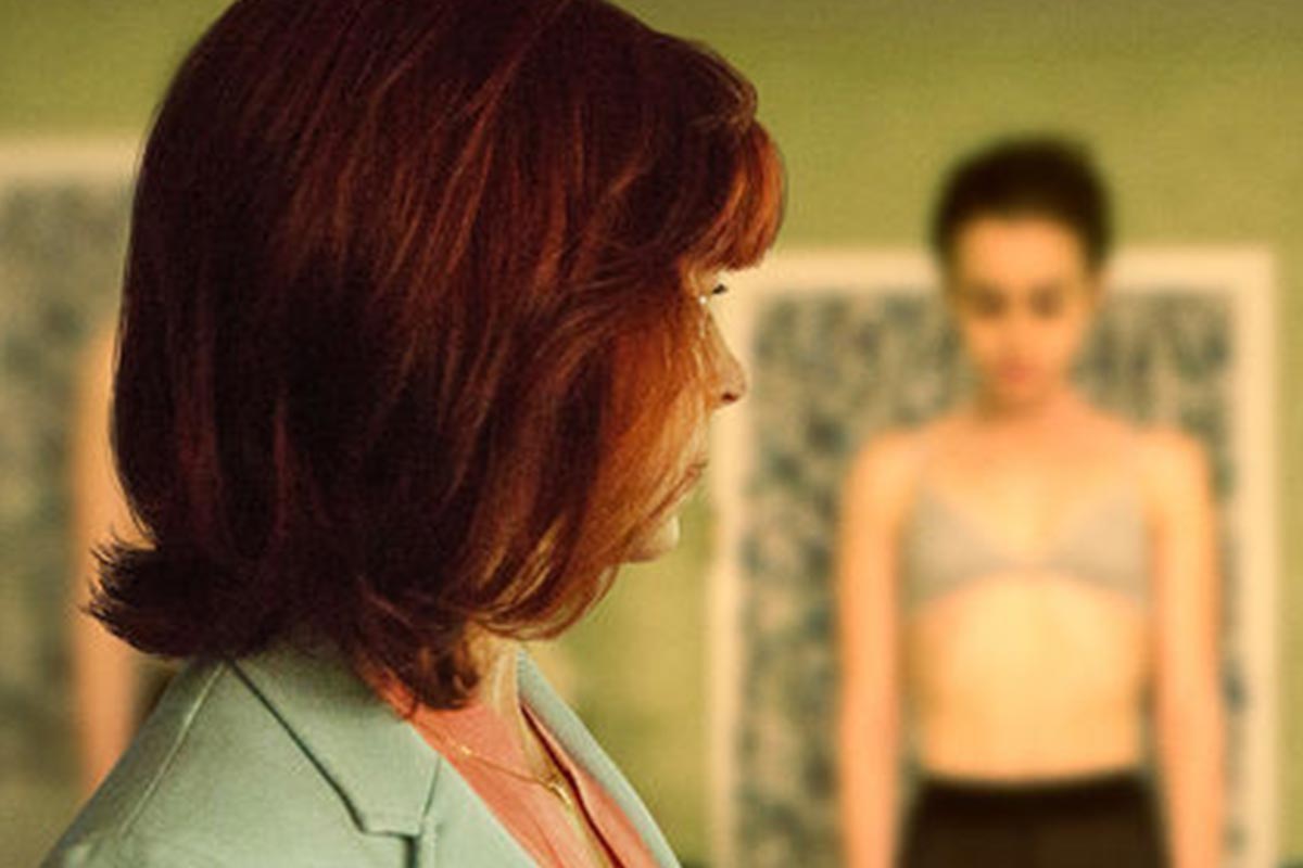 Das Bild zeigt Lily Collins in Netflix' To the Bone.