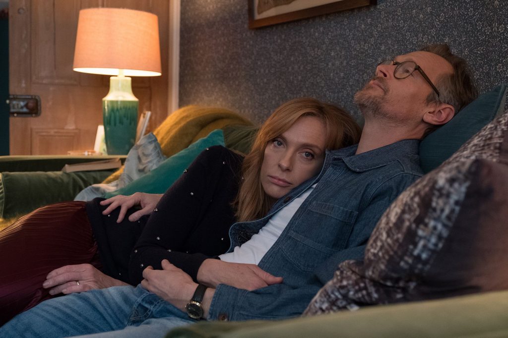 Toni Collette und Steven Mackintosh in Wanderlust