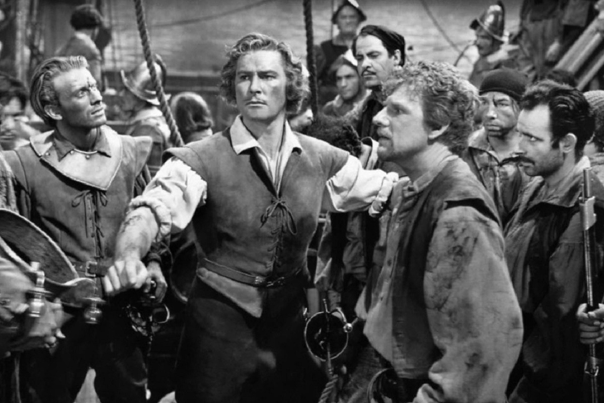 Errol Flynn im Piratenfilm Der Herr der sieben Meere | © Warner Bros.