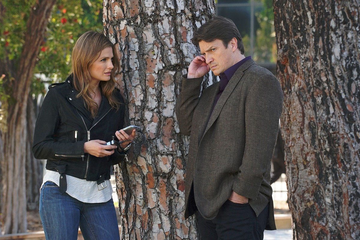 Stana Katic und Nathan Fillion in Castle | © ABC/Byron Cohen