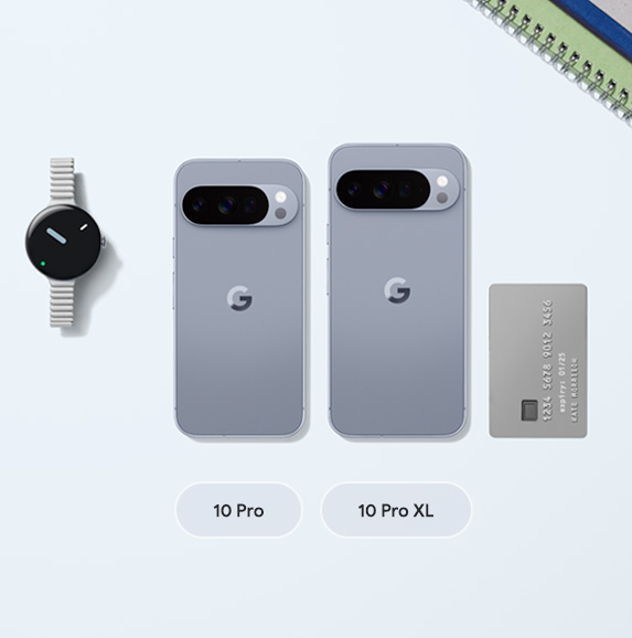 Abbildung mit zwei Gren des Pixel 10 Pro, neben einer Pixel Watch 3 und einer Kreditkarte zum Grenvergleich