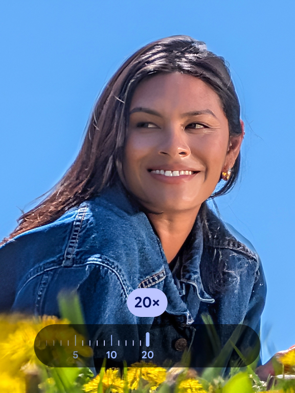 Eine Frau liegt in einem Feld, und das Foto ist 20-fach vergrert, um eine Nahaufnahme von ihr zu zeigen