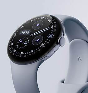 Google Watch 4 mit einem Armband in Moonstone